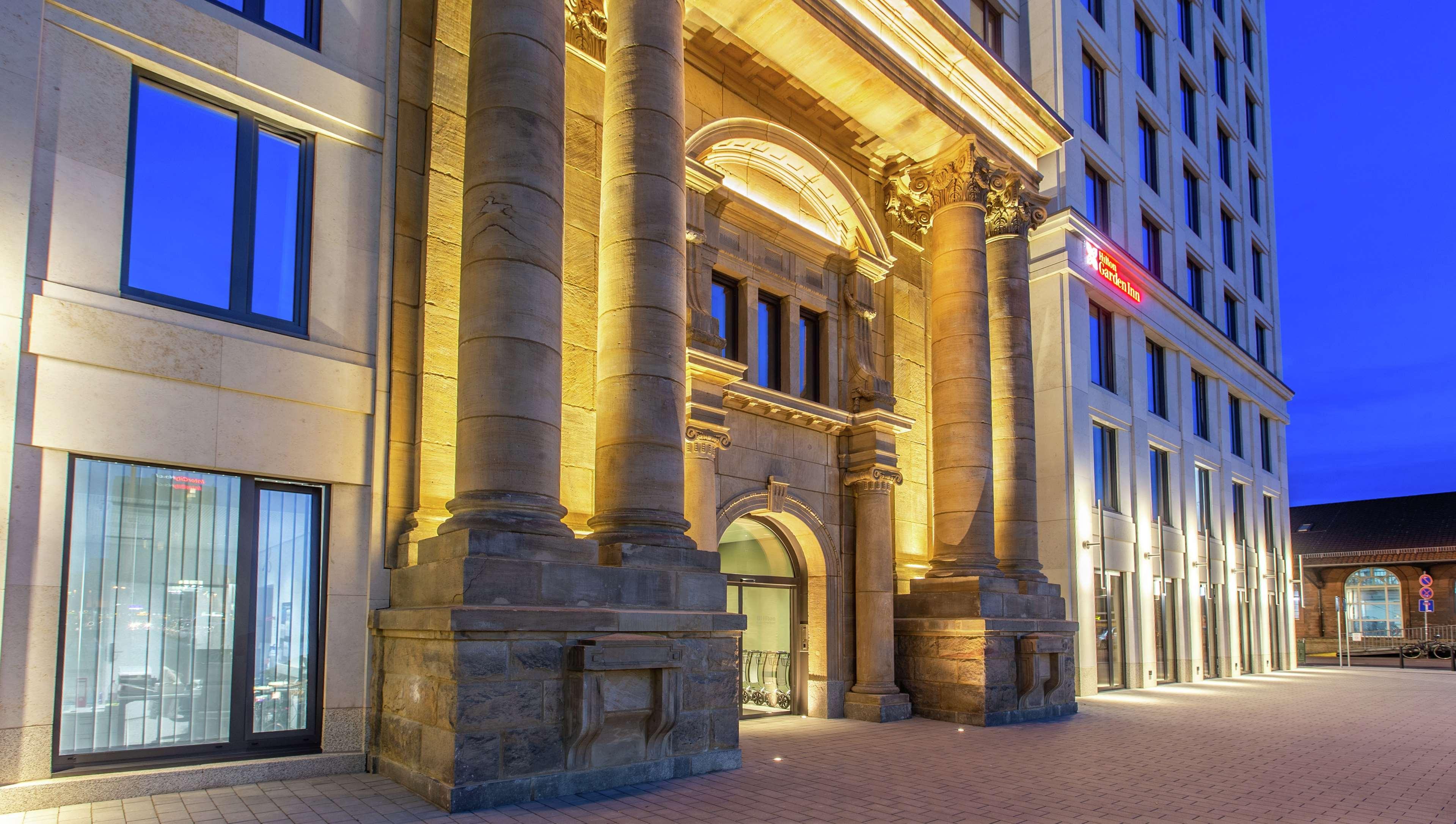 Hilton Garden Inn Mannheim Exterior photo