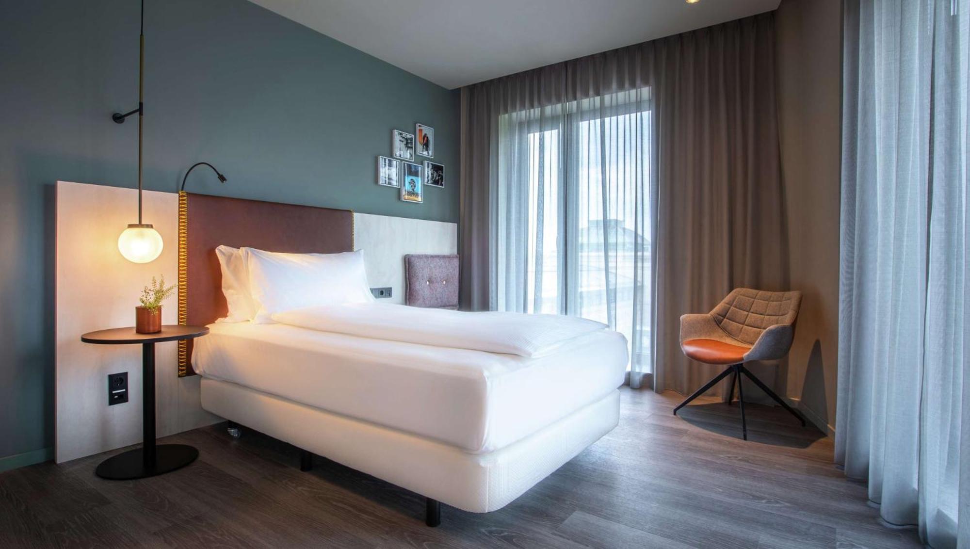Hilton Garden Inn Mannheim Exterior photo