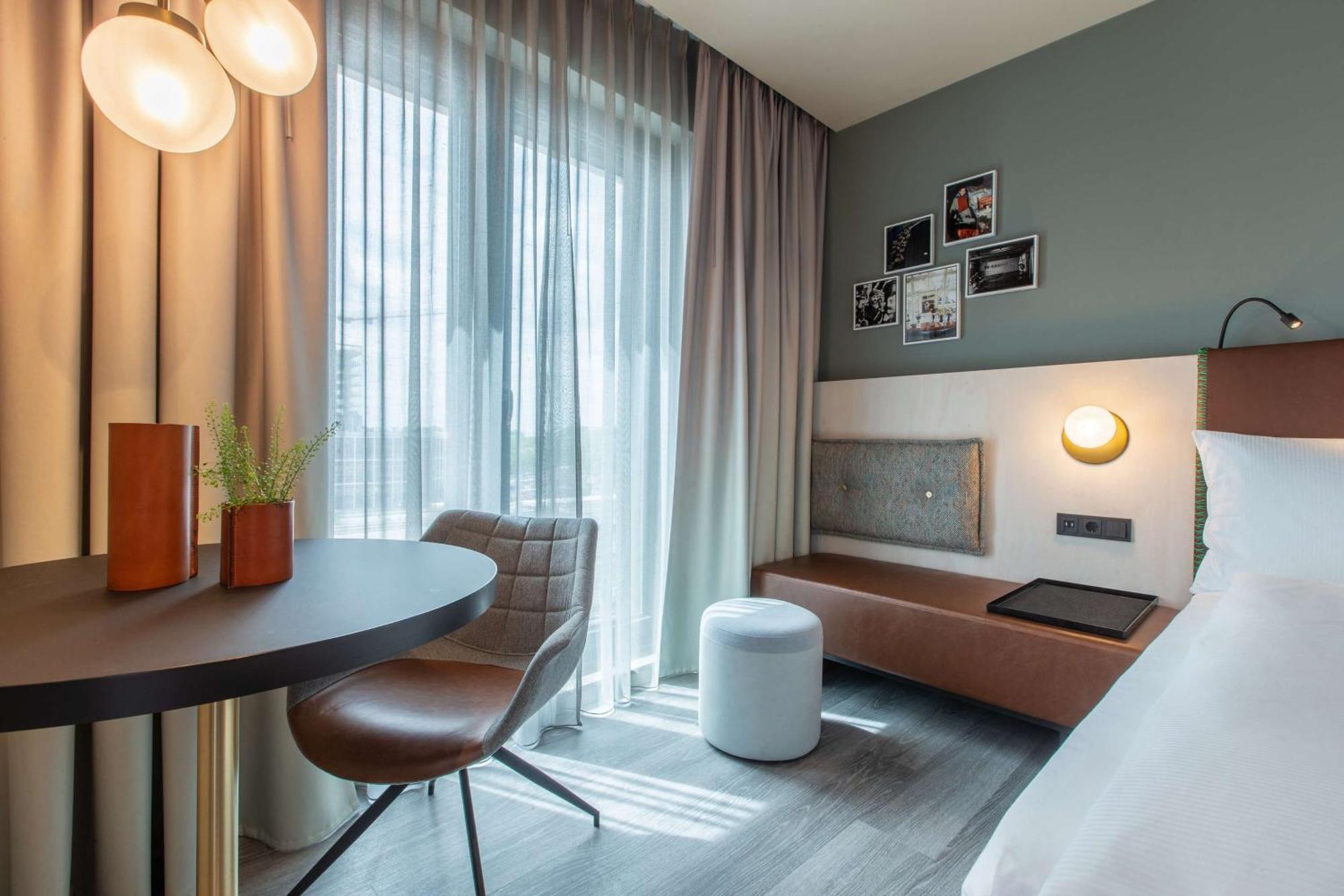 Hilton Garden Inn Mannheim Exterior photo