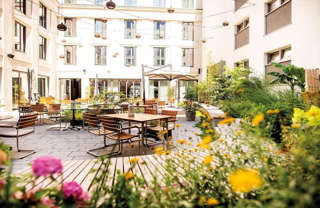 Hilton Garden Inn Mannheim Exterior photo